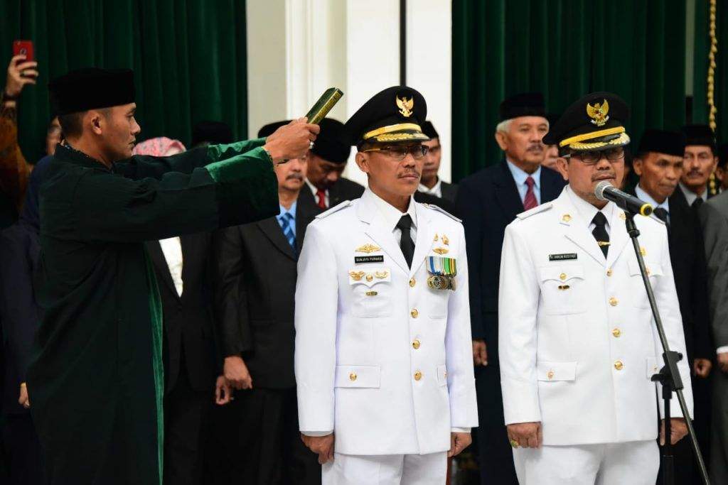 Diwakili Gubernur, Ini Pesan Presiden Ke Bupati & Wabup Cirebon 2018-2023 Diwakili Gubernur, Ini Pesan Presiden Ke Bupati & Wabup Cirebon 2018-2023