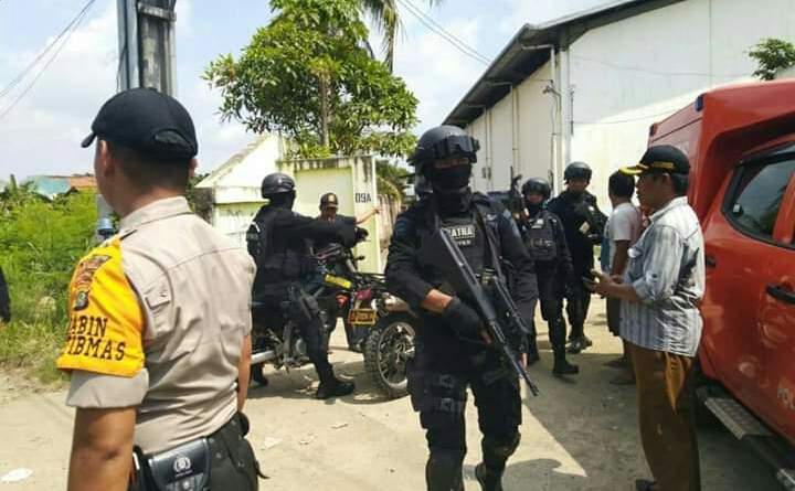 Penyergapan Teroris Di Bekasi, 1 Tewas Didor, 2 Kabur Naik Motor