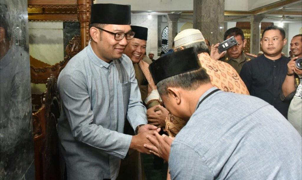 Subuh Berjamaah, Gubernur Sampaikan Kabar Baik Untuk Warga Karawang Subuh Berjamaah, Gubernur Sampaikan Kabar Baik Untuk Warga Karawang