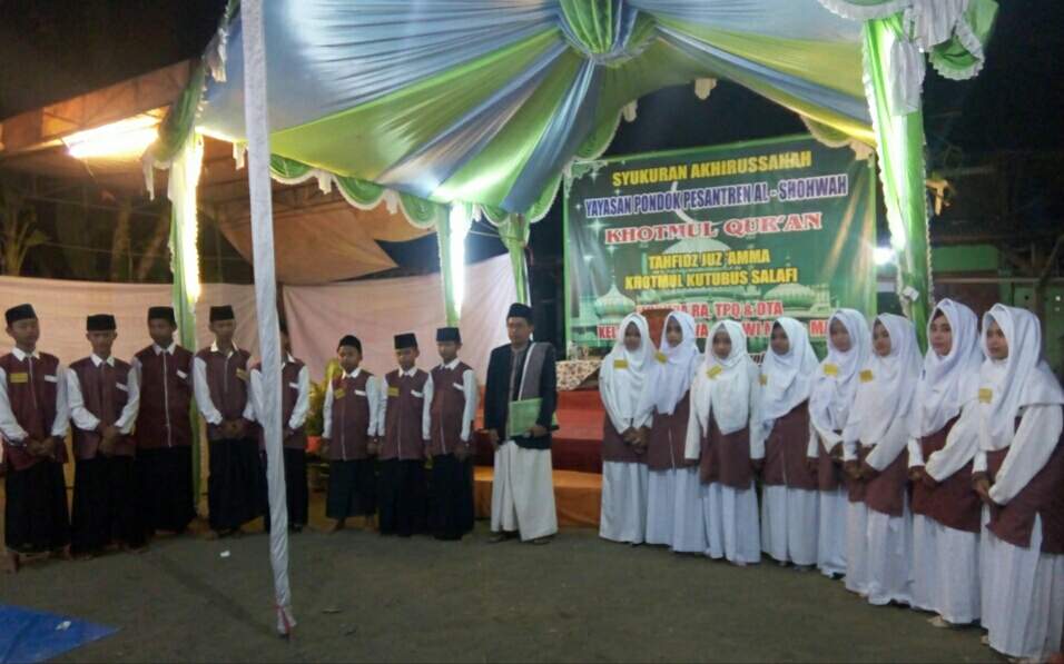 Ponpes Al-Shohwah Gelar Khotmul Qur'an & Wisuda Ponpes Al-Shohwah Gelar Khotmul Qur'an & Wisuda