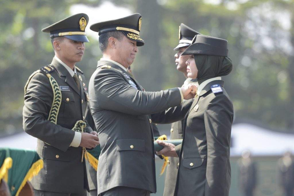 Lantik 998 Perwira Lulusan Diktukpa TNI AD, Kasad: Jangan Kecewakan Keluarga!