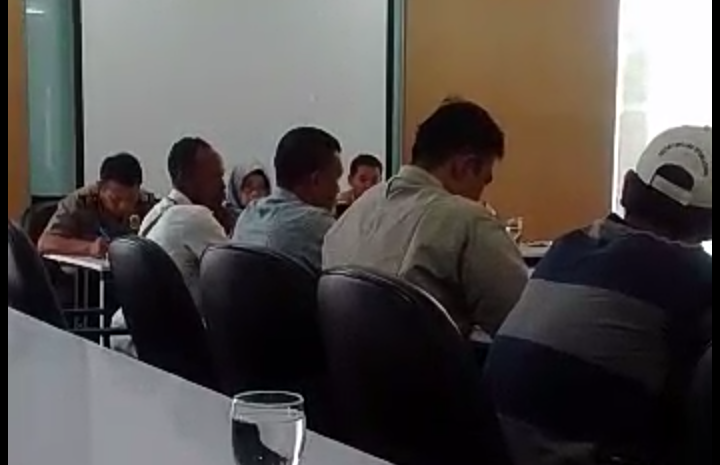 Peserta Audiensi Beda Keterangan Soal Sumur Bor Indofood, Warga Ender Jadi Curiga