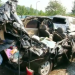 Sopir Bus Ngantuk Tabrak Avanza Hingga Tak Berbentuk, 3 Tewas!