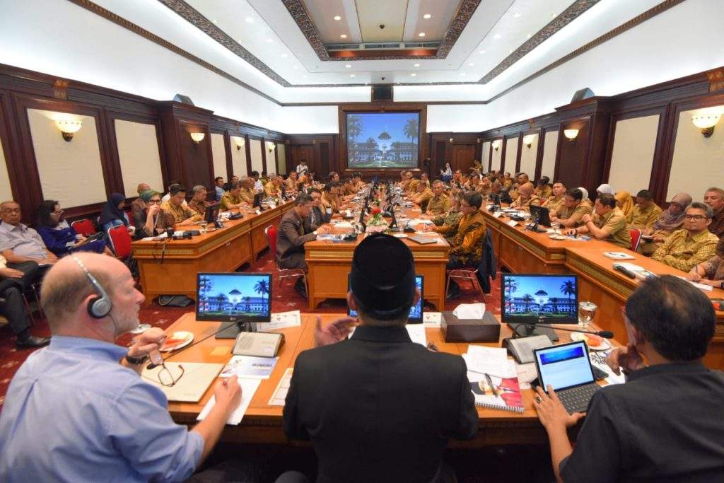 UMK Karawang - Pangandaran Timpang, Pemprov Bahas Sistem Pengupahan Internasional