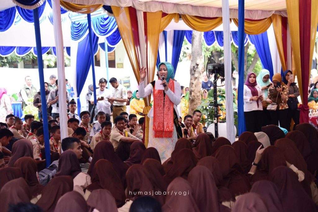 Cegah Hoaks dengan "THINK"