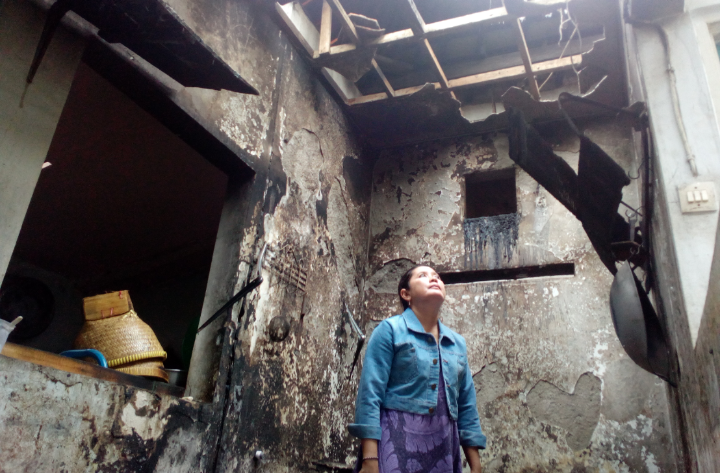 Ditinggal Pergi Saat Masak, RM 'Mbak Eny' Di Pantura Gebang Terbakar Ditinggal Pergi Saat Masak, RM 'Mbak Eny' Di Pantura Gebang Terbakar