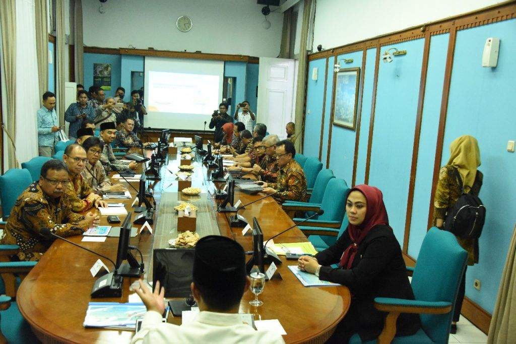 Gubernur Jabar Sampaikan Recovery Tumpahan Minyak Di Karawang