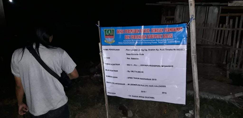 Proyek Jaling Gang Drahim CV. CIE Diduga Ingin Kurangi Mutu dan Diprotes Warga Proyek Jaling Gang Drahim CV. CIE Diduga Ingin Kurangi Mutu dan Diprotes Warga