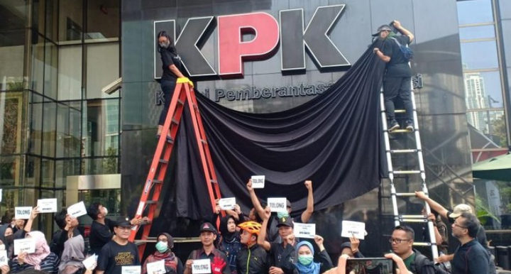 Mulai Hari Ini, Pegawai KPK Resmi Jadi ASN