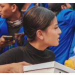 Viral! Selebgram Cantik Bagikan Ribuan Nasi Kotak Untuk Pendemo