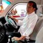 Resmikan Pabrik Mobil Esemka, Jokowi: Feeling Saya Laku Keras!