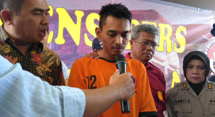 Bukan PNS Pemprov! Pelaku Video Syur Ternyata Guru Honorer Purwakarta Bukan PNS Pemprov! Pelaku Video Syur Ternyata Guru Honorer Purwakarta