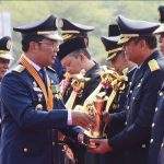 Gubernur Jabar Beri 17 Penghargaan di Hari Perhubungan Nasional