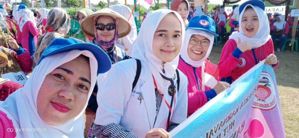 800 Bidan Se-Kabupaten Cirebon Meriahkan HUT IBI Ke-68