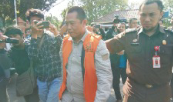 Setelah 'Teman Dewan' Ditahan Kejaksaan Cirebon, Siapa Tersangka Selanjutnya?!
