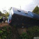Bus MGI Nyungsep ke Jurang di Ciamis
