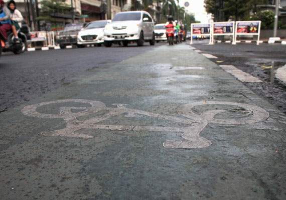 Denda Kendaraan Bermotor Pakai Jalur Sepeda: Di Bandung belum Diberlakukan