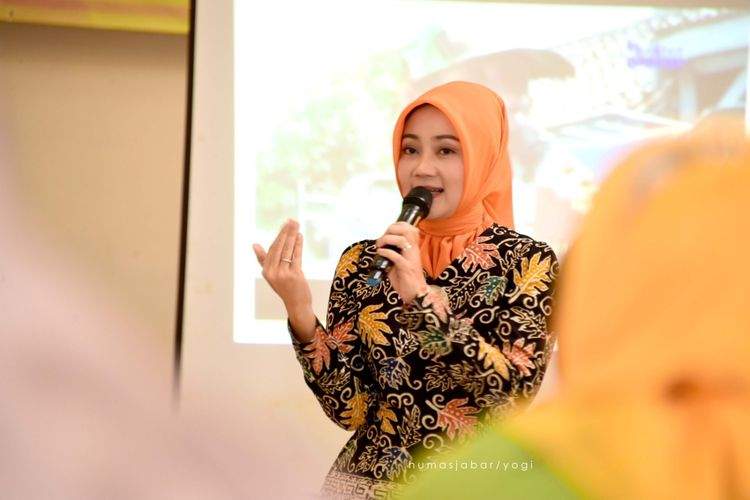 Atalia Ridwan Kamil Sebut Pengembangan Diri Remaja Perlu Diperhatikan Atalia Ridwan Kamil Sebut Pengembangan Diri Remaja Perlu Diperhatikan