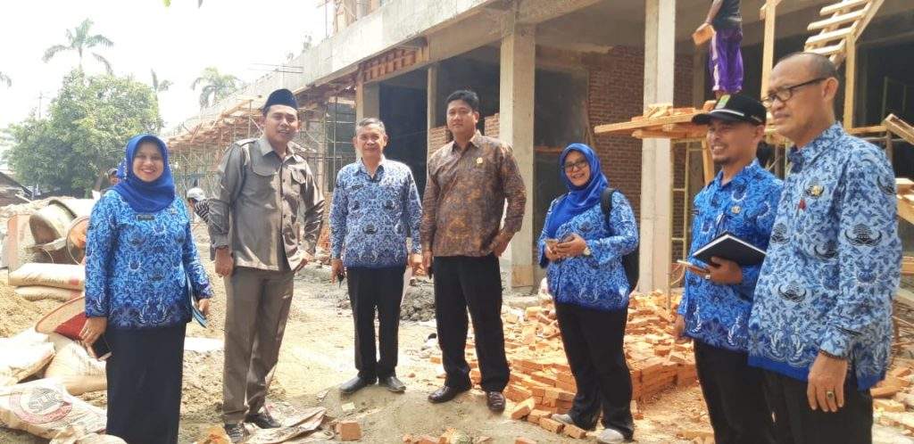 Komisi III DPRD Pesimis Puskesmas Karawang Kota Selesai Tepat Waktu Komisi III DPRD Pesimis Puskesmas Karawang Kota Selesai Tepat Waktu