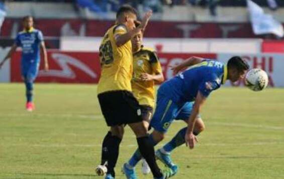 Ditahan Imbang Barito Putra, Persib Gagal Tembus 5 Besar