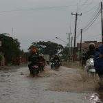 1 November Hujan Sebentar, Cirebon Timur Langsung Banjir