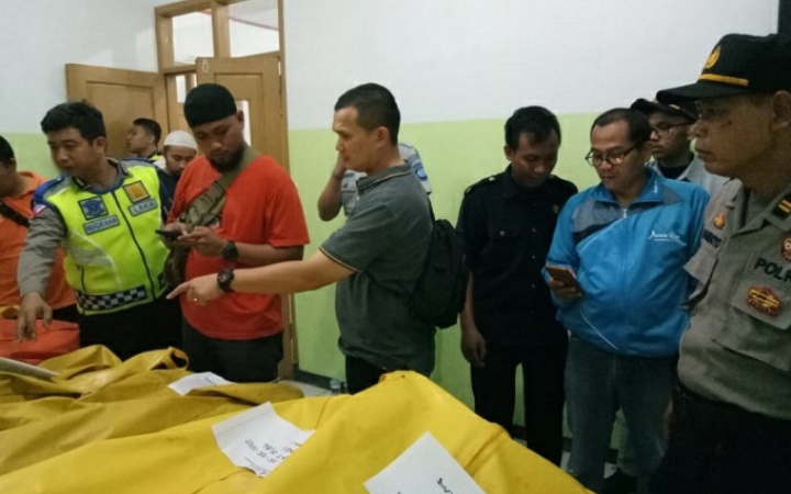 Dua Bus Sinar Jaya 'Adu Bagong' di KM 117 Tol Cipali, 7 Orang Tewas