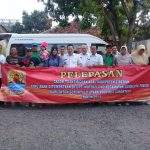 Disnakertrans Lepas 2 KK Warga Kab Cirebon Transmigrasi ke Gorontalo