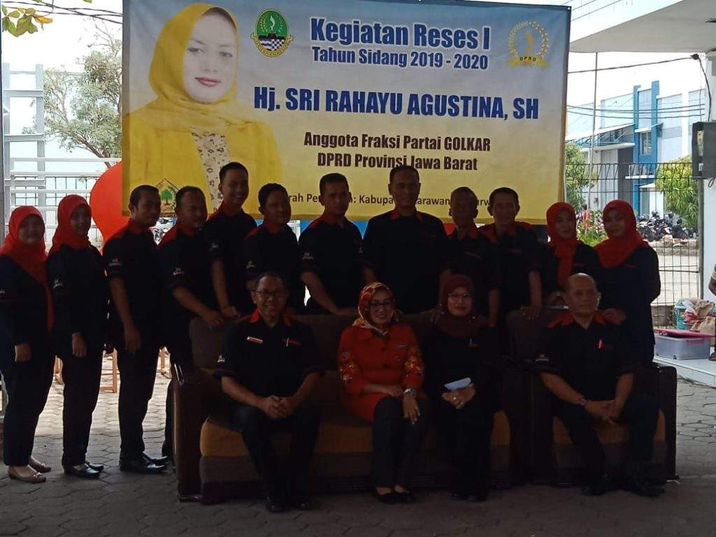 Reses, Mak Sri Ngumpul Bareng Kaum Milenial Reses, Mak Sri Ngumpul Bareng Kaum Milenial