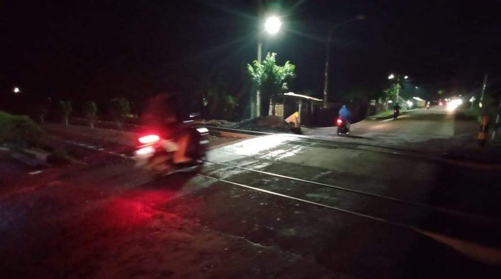 Keren, Perlintasan KA Stasion Babakan Tak Horor Lagi