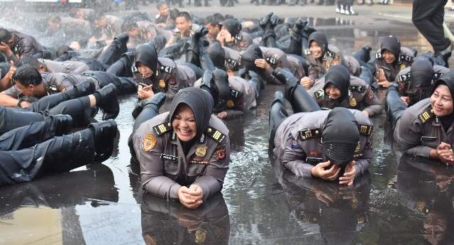 Serunya Kenaikan Pangkat di Polres Ciko, Yuk Intip...