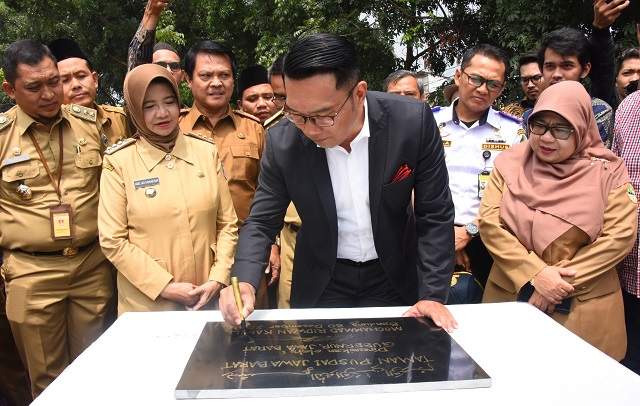 Gubernur Jabar Resmikan Taman Pusdai