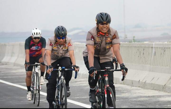 Bersepeda, Kapolda Jabar Cek Jalur Tol Jakarta-Cikampek Elevated II
