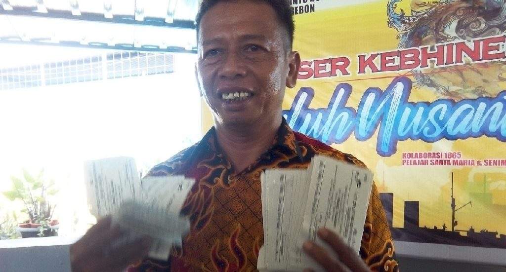 Di Balik Konser Suluh Nusantara: Sulitnya Perizinan dan Pungutan Retribusi Masuk Pelabuhan Di Balik Konser Suluh Nusantara: Sulitnya Perizinan dan Pungutan Retribusi Masuk Pelabuhan