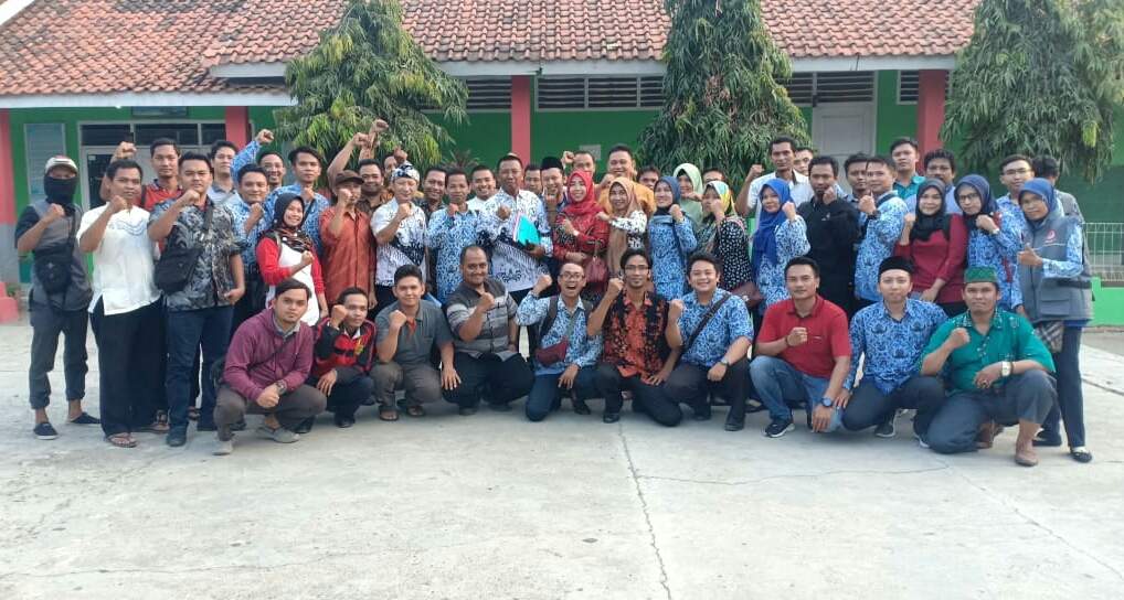 Perjuangkan Hak, Ribuan Guru Honorer Kabupaten Cirebon Bakal Gelar Aksi Damai Perjuangkan Hak, Ribuan Guru Honorer Kabupaten Cirebon Bakal Gelar Aksi Damai