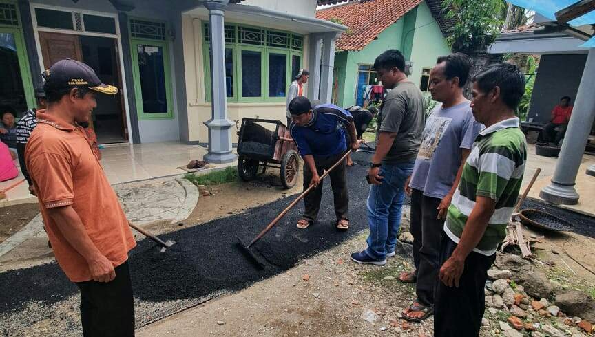 Jelang Pergantian Tahun, Kuwu Bojonggebang Fokus Benahi Infrastruktur Desa