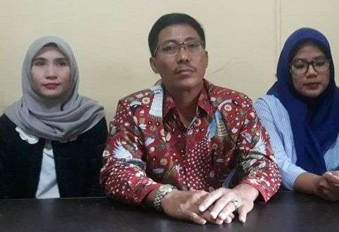 Mantan Bupati Cirebon akan Seret Eks Ajudannya ke Sel Mantan Bupati Cirebon akan Seret Eks Ajudannya ke Sel