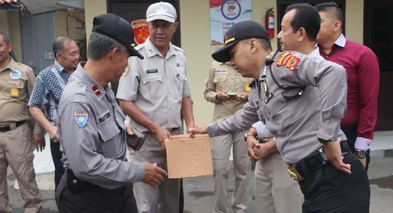 Peduli Korban Banjir, Polres Ciko Galang Dana Peduli Korban Banjir, Polres Ciko Galang Dana