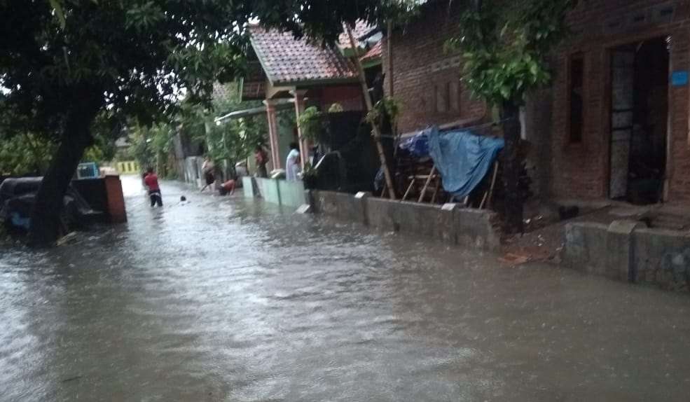 Imbas Hujan Kemarin, Pakusamben Terendam