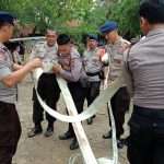 Brimob Turun ke Lokasi Banjir Kalijaga, Ini yang Dilakukannya