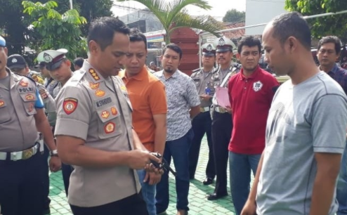 Periksa Senpi Anggotanya, Ini yang Ditemukan Kapolresta Cirebon Periksa Senpi Anggotanya, Ini yang Ditemukan Kapolresta Cirebon