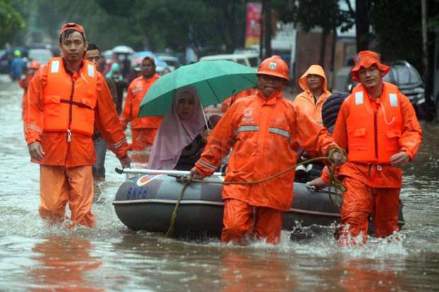 Banjir Karawang & Longsor Purwakarta, BPBD Jabar Kirim Tim Plus Bantuan