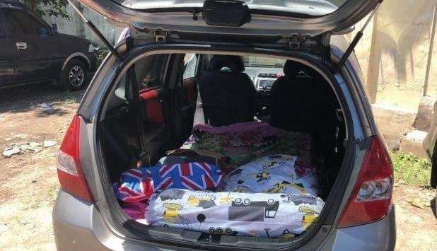 Heboh Lagi! 'Honda Jazz Mesum', Bergoyang di Parkiran Mall, Sopirnya PNS Heboh Lagi! 'Honda Jazz Mesum', Bergoyang di Parkiran Mall, Sopirnya PNS