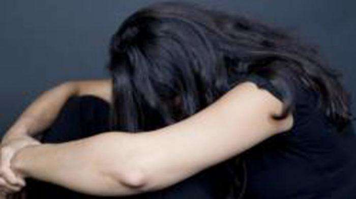 Seorang Ayah Cabuli Anak Kandungnya hingga Hamil dan Melahirkan Seorang Ayah Cabuli Anak Kandungnya hingga Hamil dan Melahirkan