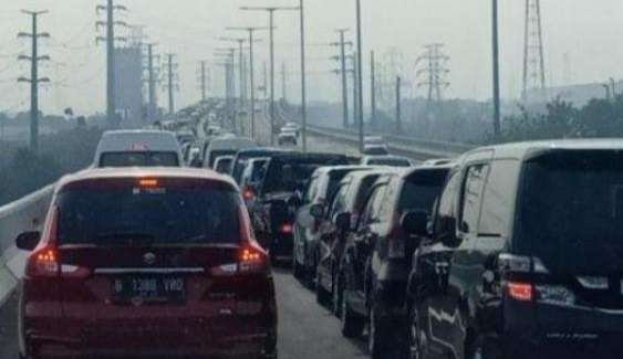 One Way Dicabut, Tol Arah Jakarta Sudah Beroperasi Kembali