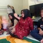 Bocah 13 Tahun jadi Saksi Pembunuhan Ibunya, Mak Sri Bereaksi, Ini yang Dilakukannya