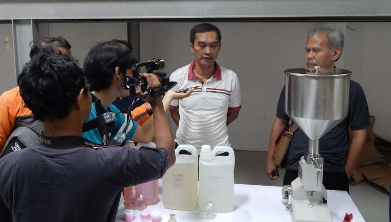 Bodong! Pabrik Kosmetik di Ciledug Digerebek BPOM, "2 Bulan Beroperasi"