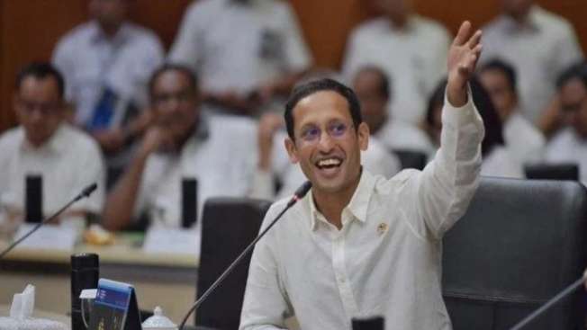 Nadiem: Tak Ada Opsi, Kita Harus Bersekolah Ditengah Pandemi