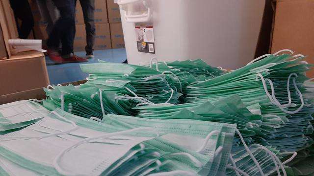 Warga Kab Cirebon Menjerit: Masker dan Sanitizer "Ngilang", Harganya Selangit Warga Kab Cirebon Menjerit: Masker dan Sanitizer "Ngilang", Harganya Selangit