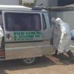 Viral! Foto Ambulance RS Gunung Jati Angkut Jenazah Dibungkus Plastik. Diduga PDP Corona