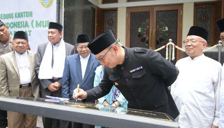 Ridwan Kamil Resmikan Gedung MUI Jabar